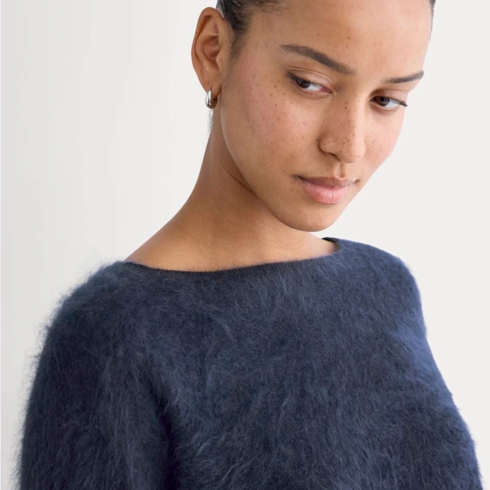 EVERLANE Luxe Boatneck Cashmere Sweater